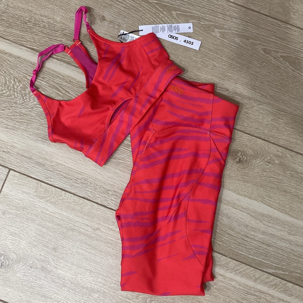 ASOS 4505 Workout Set - Sports Bra and Leggings - Animal Print